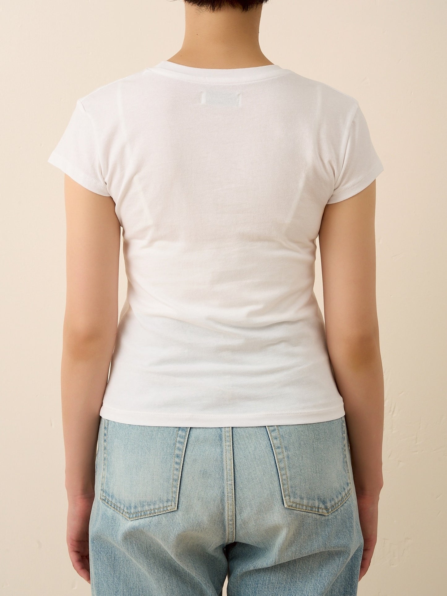 KIKI BABY TEE (white)