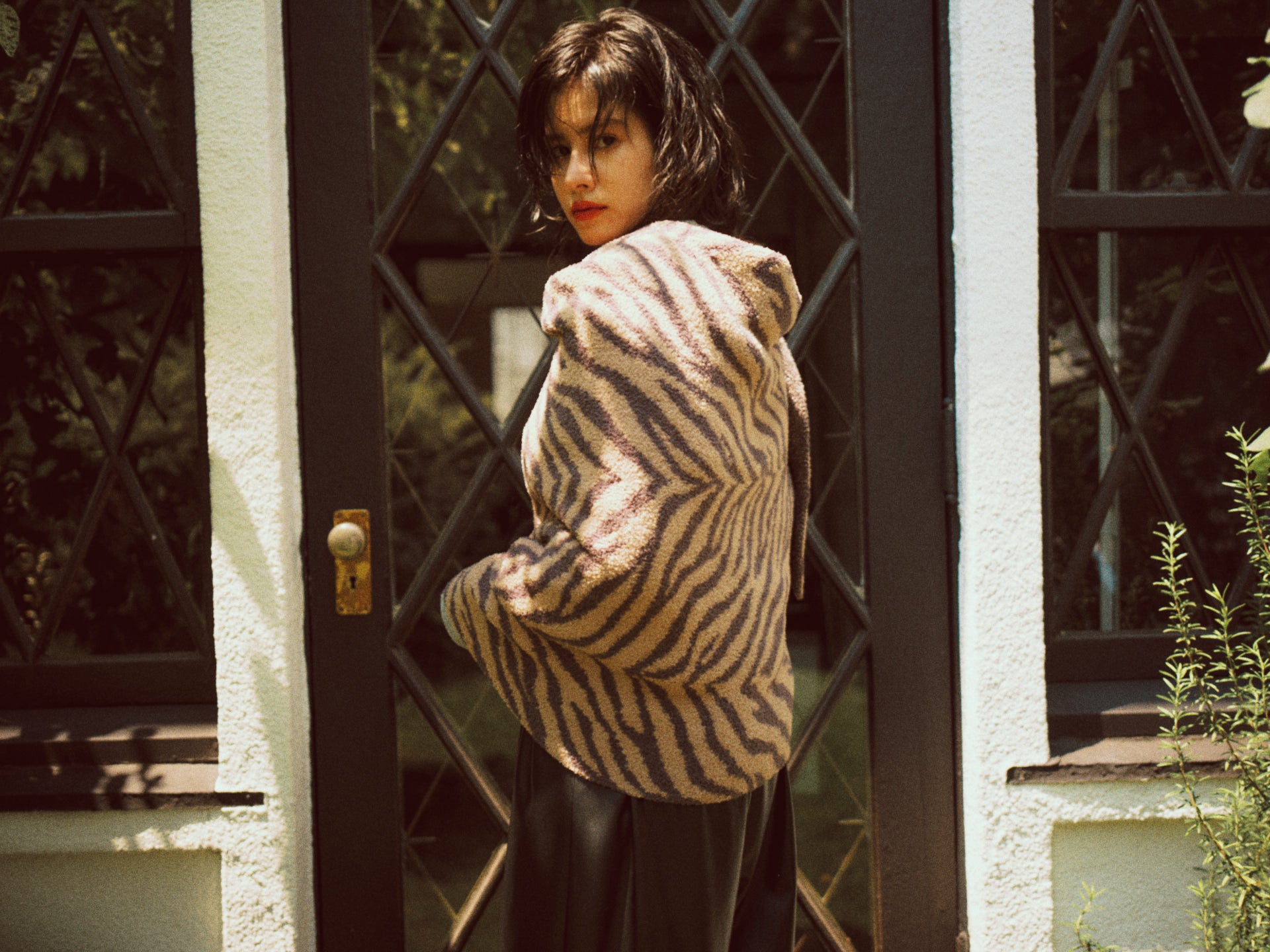 お決まり品Zebra Herringbone イタリア製麻ブランケット お決まり品Zebra Herringbone イタリア製麻ブランケット