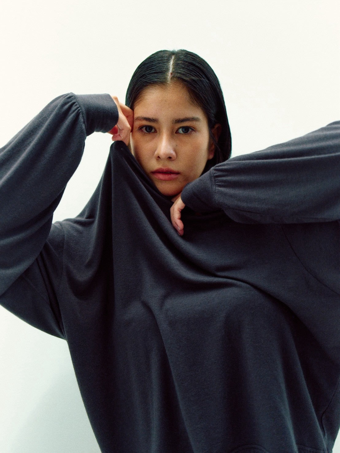 ANDIE LONG SLEEVE (charcoal gray)