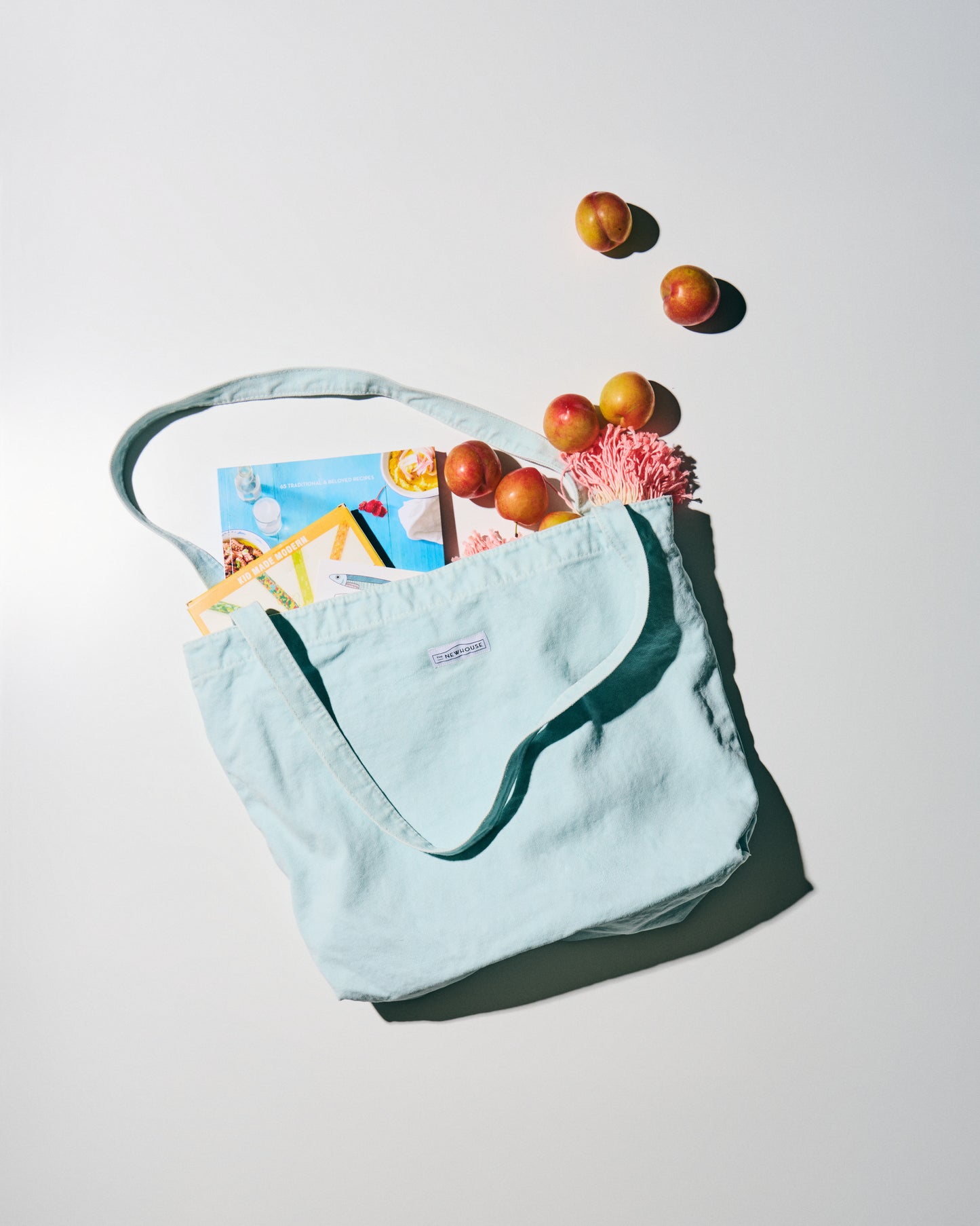 TNH NEIGHBOR TOTE