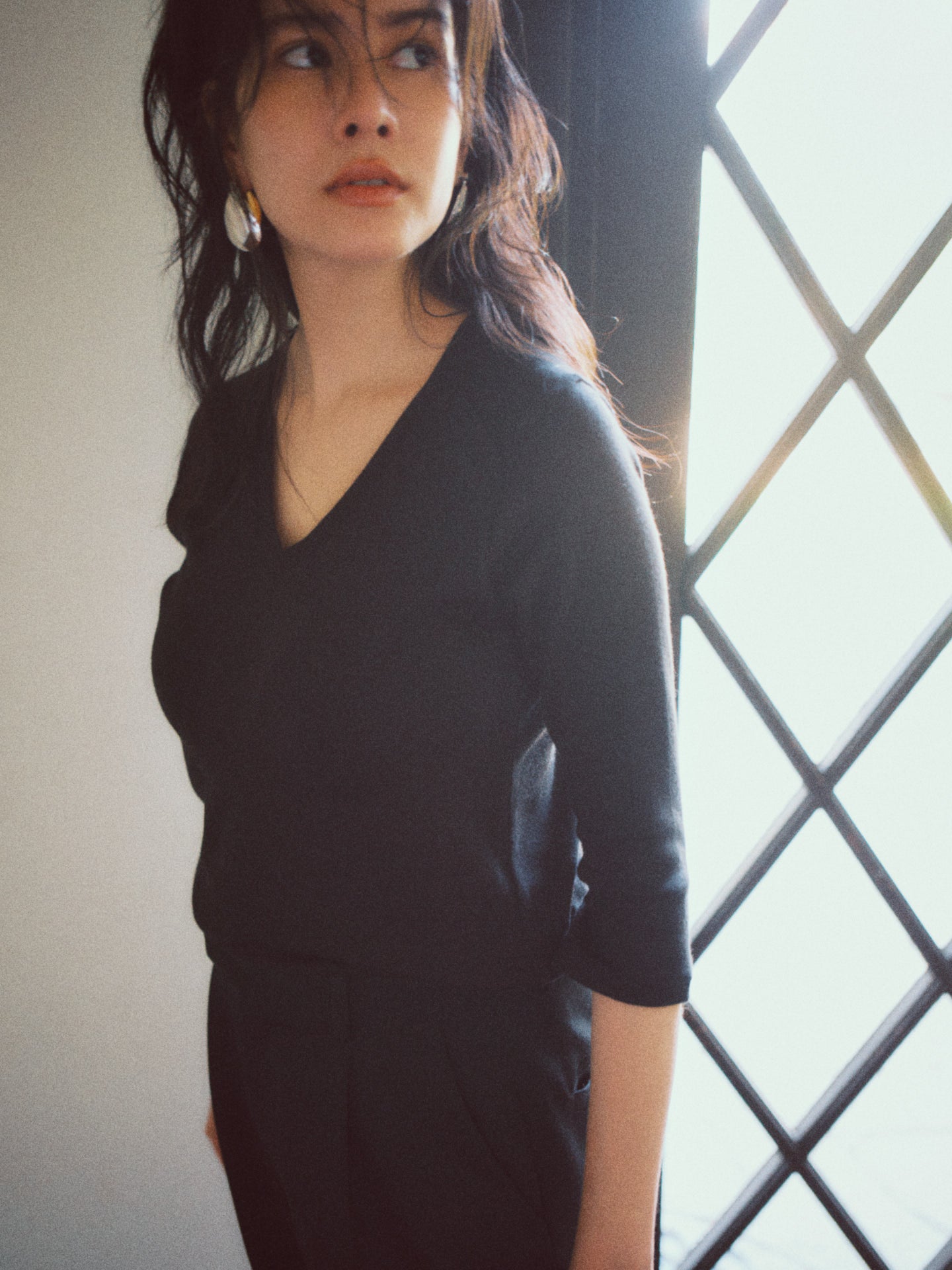 THURLOE V NECK (black)