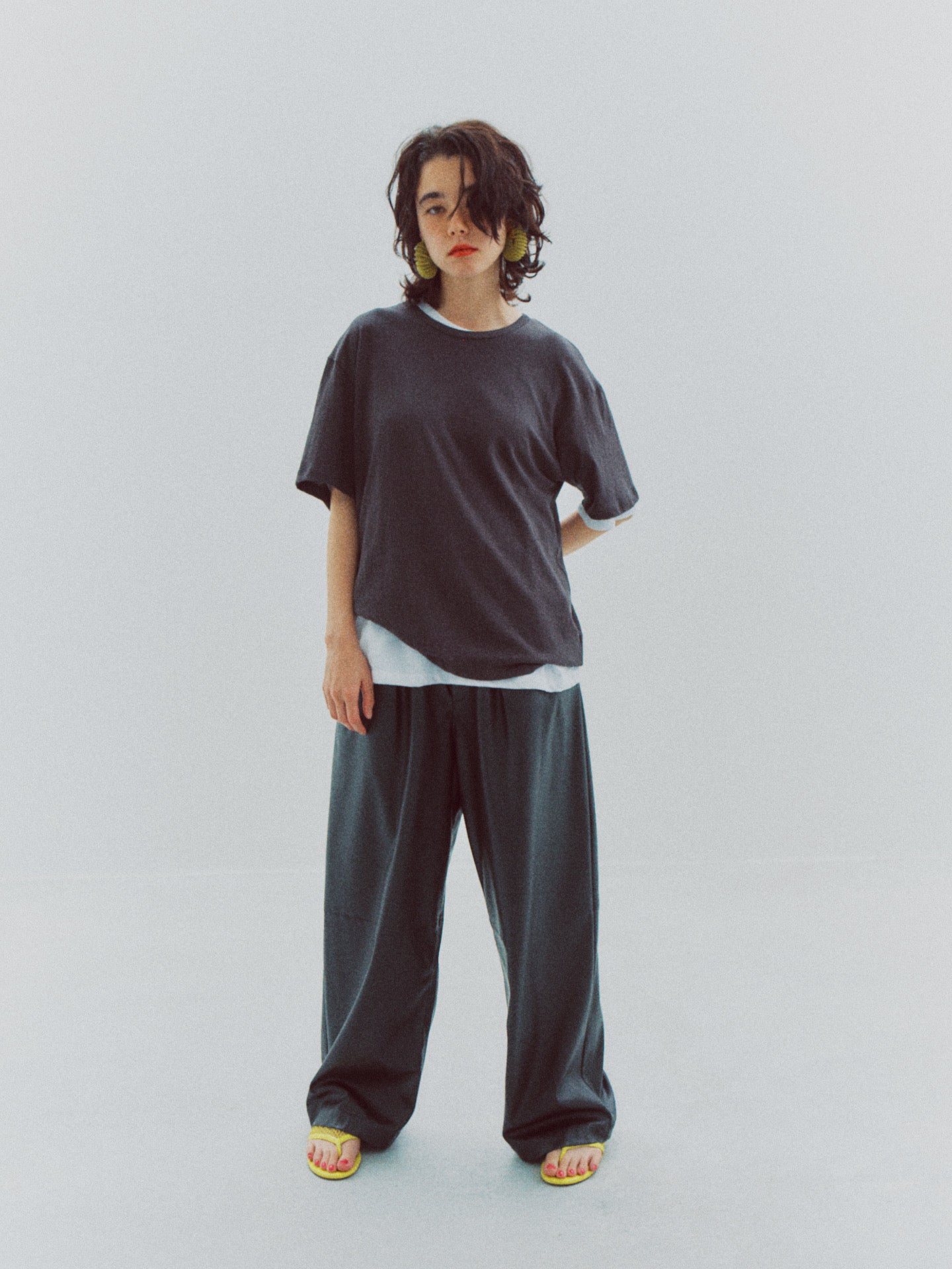 ASTOR BOY FRIEND TEE (charcoal gray)