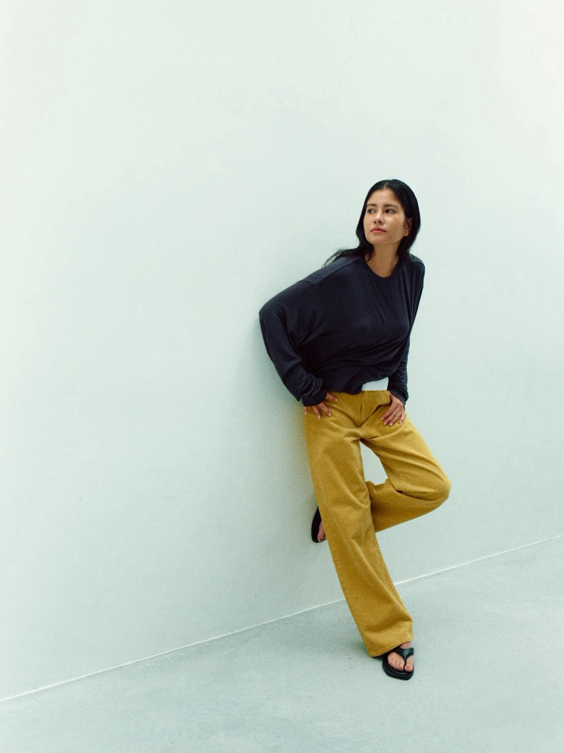 ANDIE LONG SLEEVE (charcoal gray)