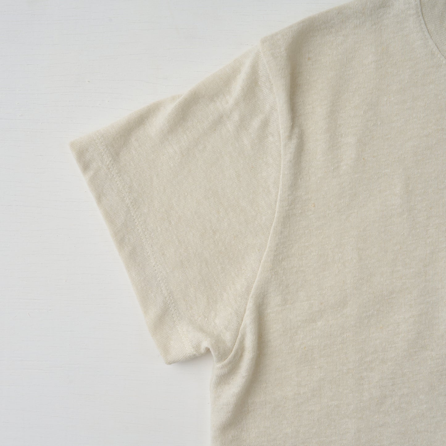 GEMMA HALF SLEEVE TEE (lt beige)