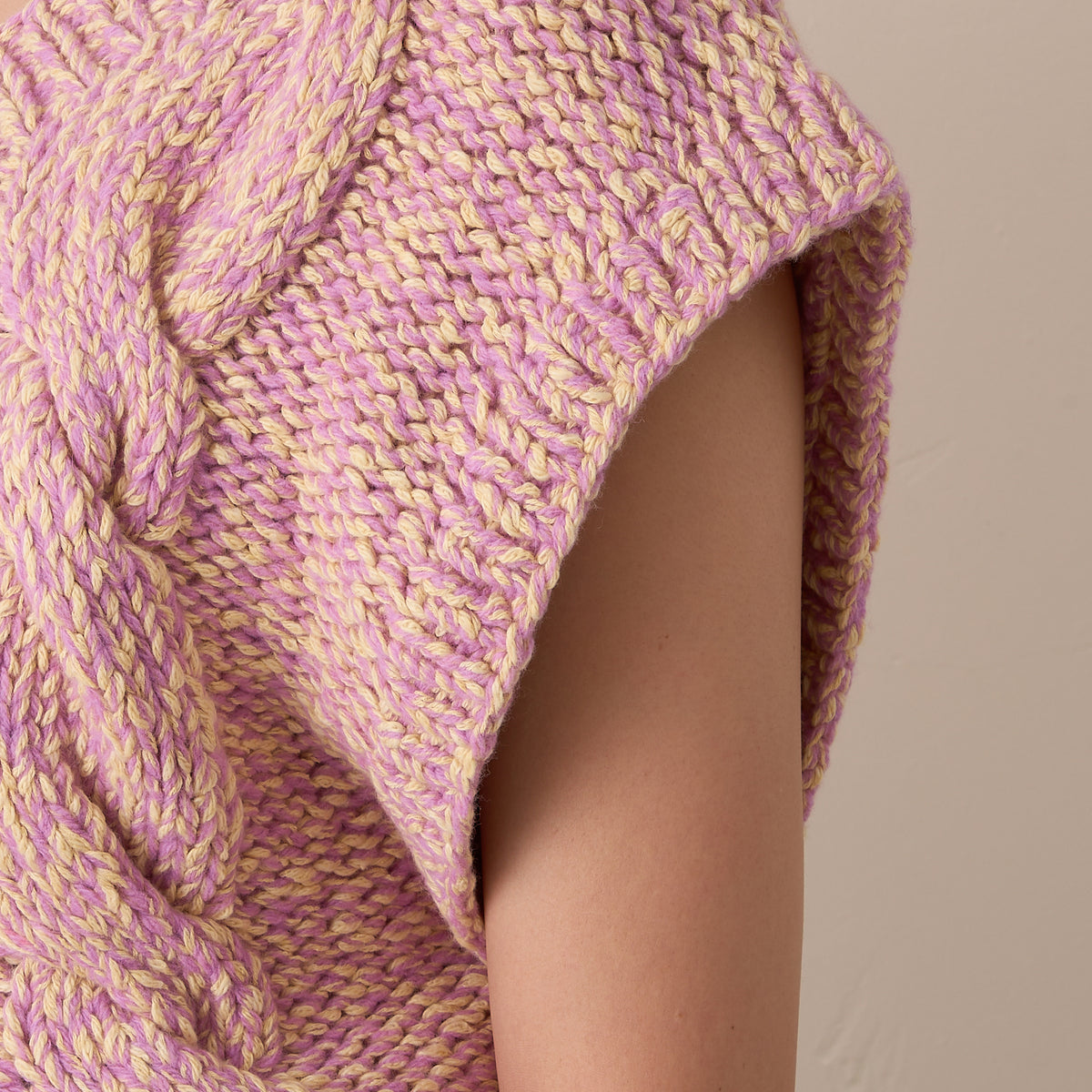INVERLEITH VEST  (pink × yellow)