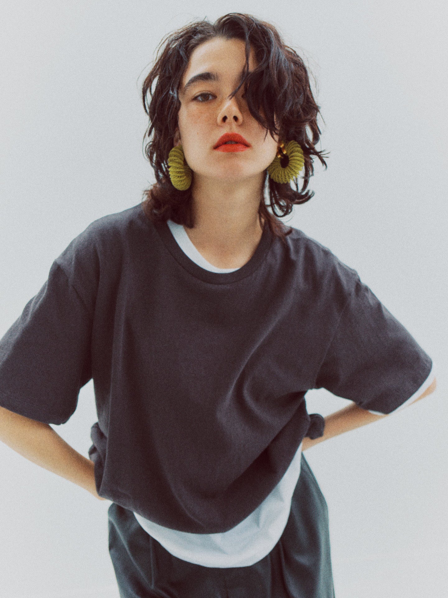 ASTOR BOY FRIEND TEE (charcoal gray)