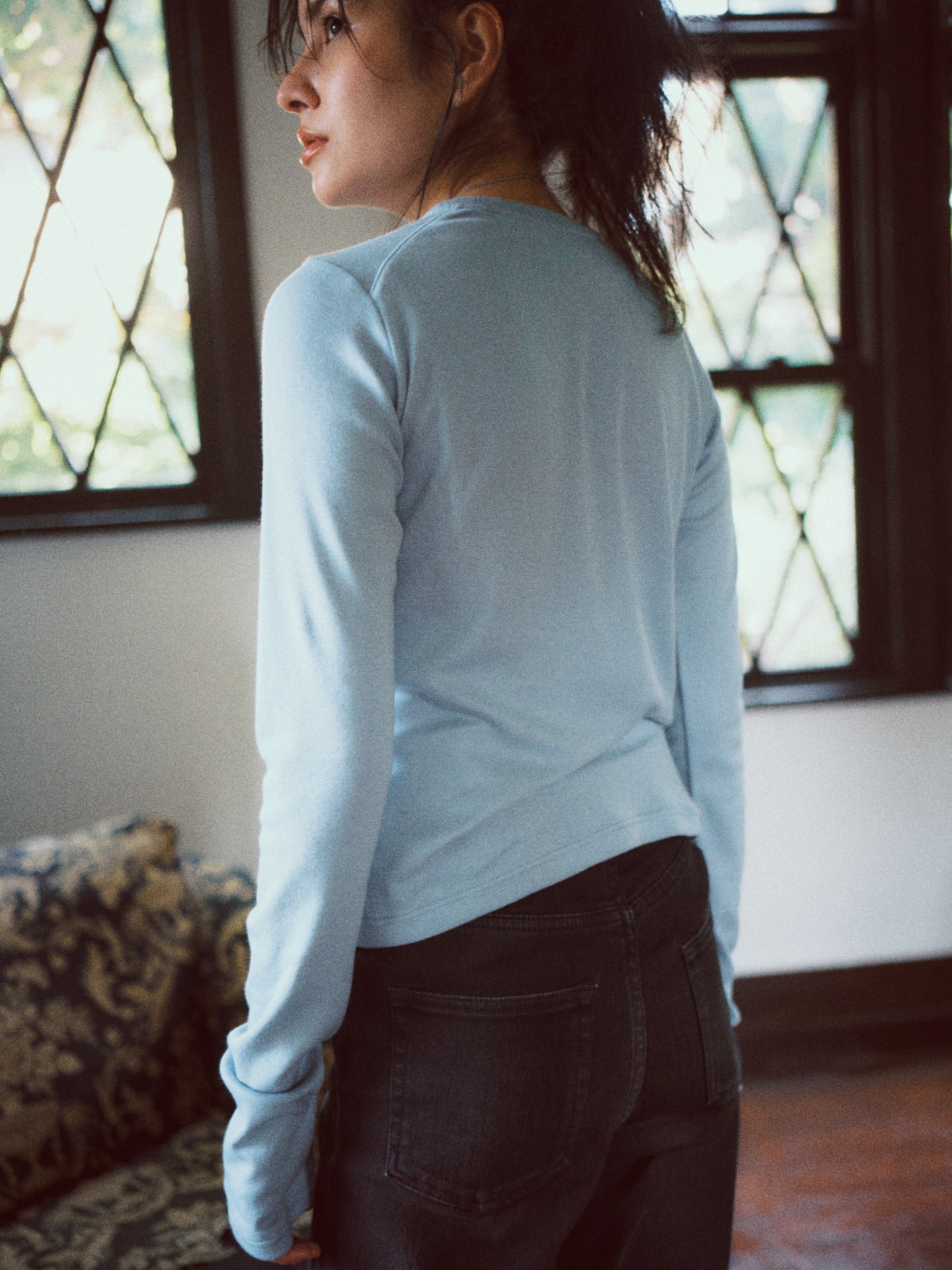 THURLOE CREW NECK (smoked blue)