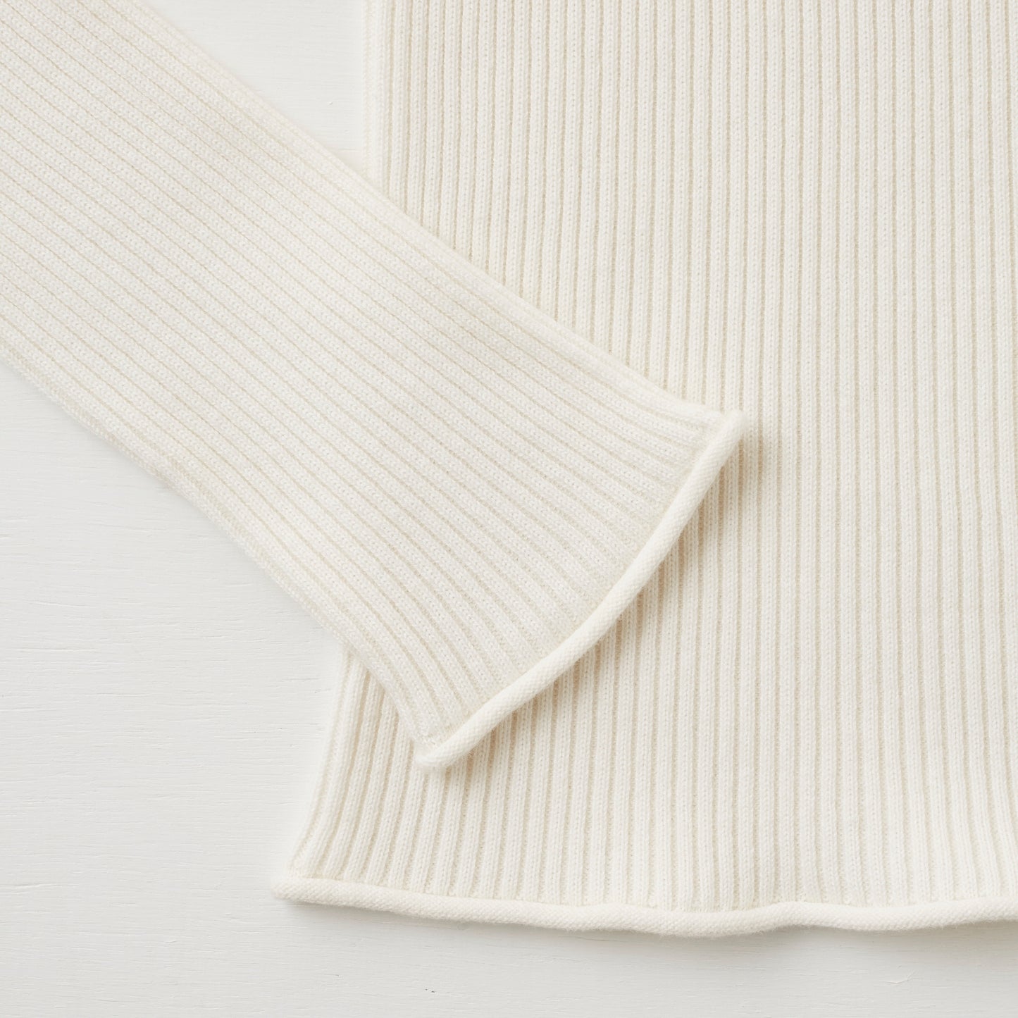 【AT HEART】COTTON CASHMERE LONG SLEEVE (white)