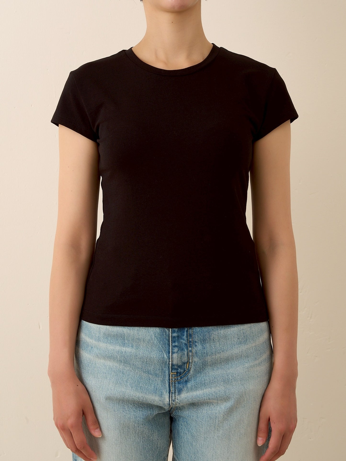 KIKI BABY TEE (black)