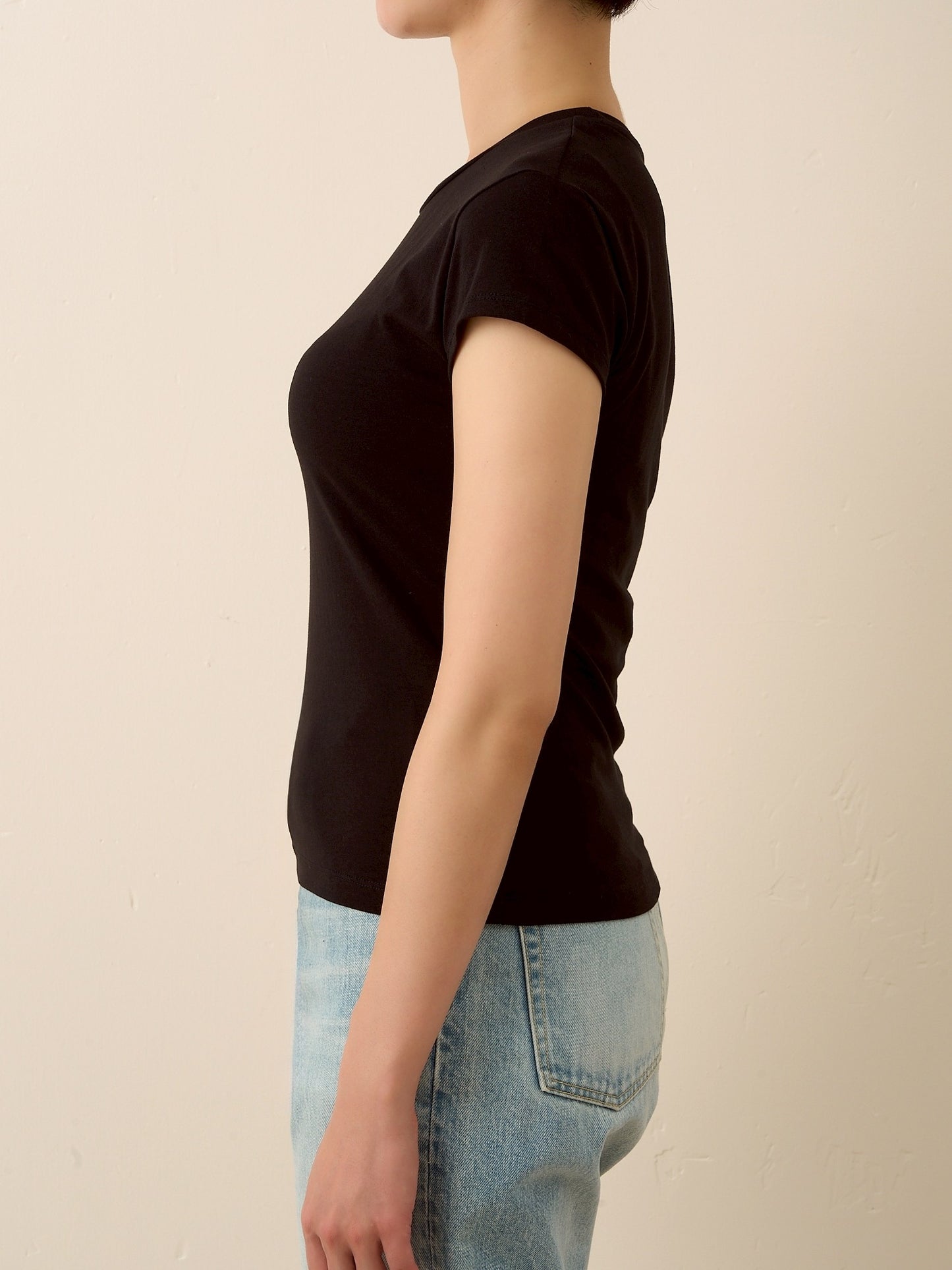KIKI BABY TEE (black)