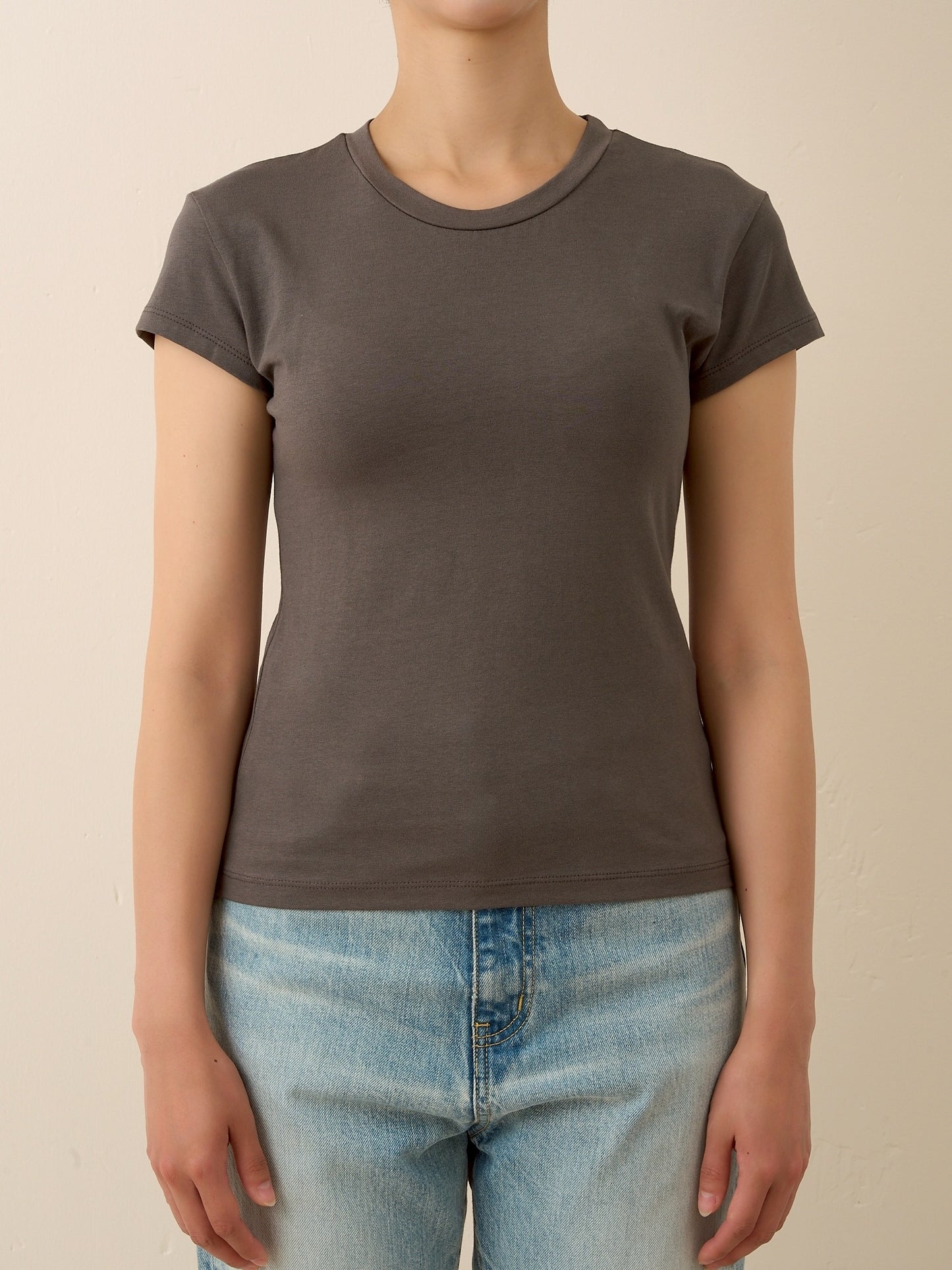 KIKI BABY TEE (charcoal gray)